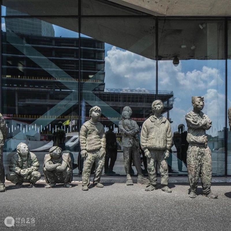 PSA读图 | 《骑墙·深圳(2)》——翁培竣(翁奋) 深圳 翁培竣 翁奋 PSA 骑墙 中华艺术宫 前后 当时 海口 城市 崇真艺客