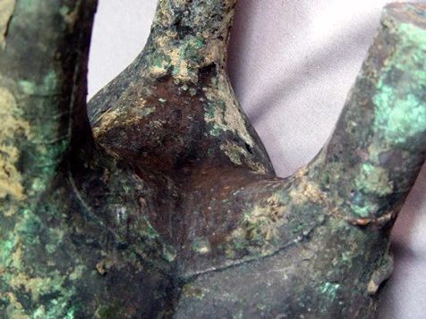 青铜器刚出土时的锈色你见过吗? 青铜器 锈色 国家 收益 子孙 后代 善事 崇真艺客