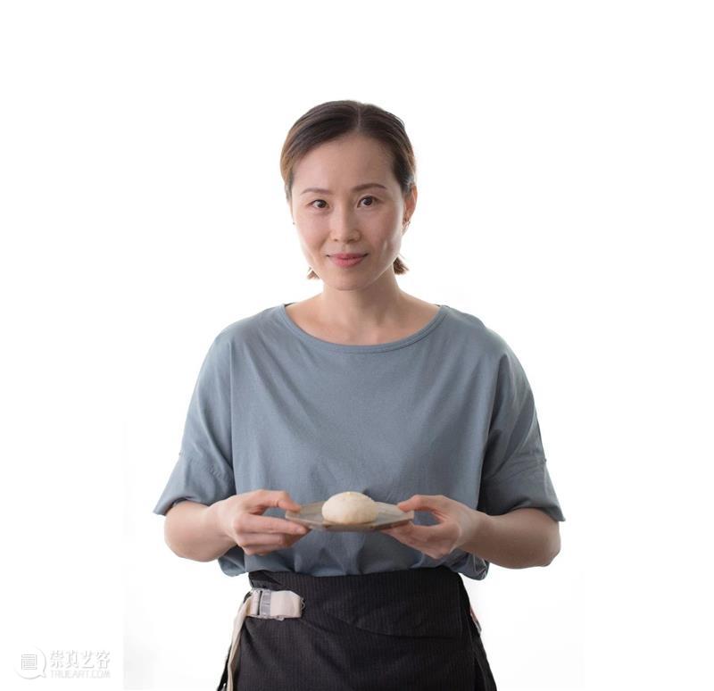 内在丰富，外表优雅，这样的月饼谁不爱 月饼 外表 礼盒 风吕 版本 风雨 年岁 亲友 时光 包装 崇真艺客