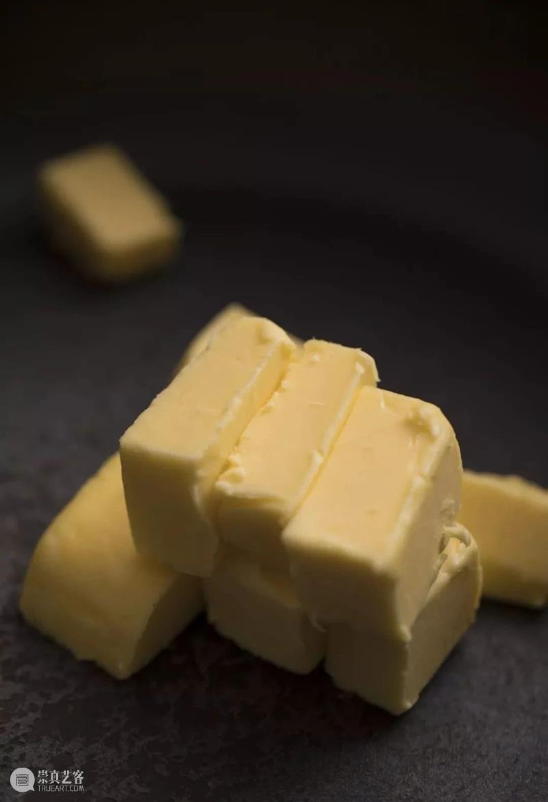 内在丰富,外表优雅,这样的月饼谁不爱 月饼 外表 礼盒 风吕 版本 风雨 年岁 亲友 时光 包装 崇真艺客