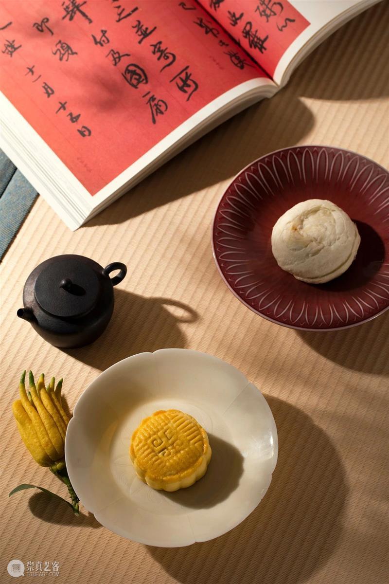 内在丰富，外表优雅，这样的月饼谁不爱 月饼 外表 礼盒 风吕 版本 风雨 年岁 亲友 时光 包装 崇真艺客