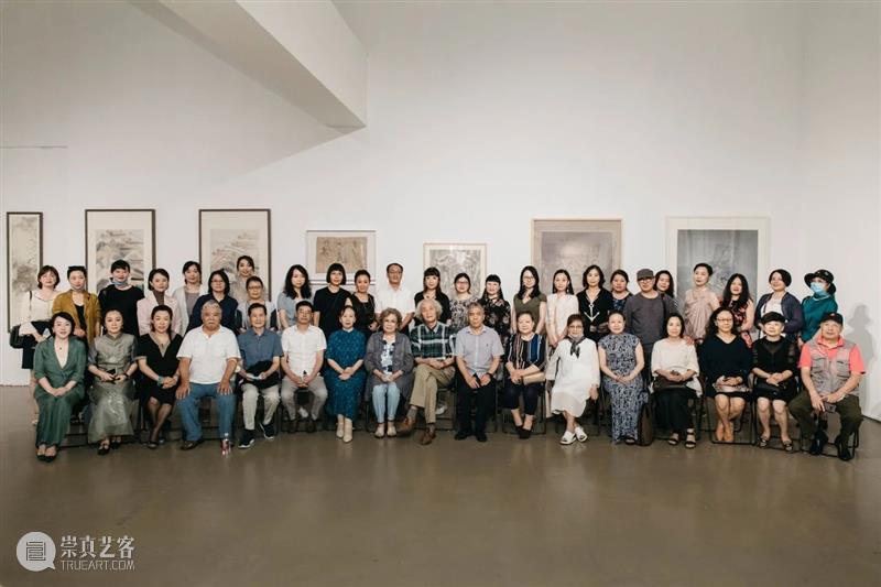 “她水墨——中国当代女艺术家水墨大展”盛大开幕 水墨 中国 艺术家 大展 今日美术馆 现场 嘉宾 开幕式 上策展 杨维民 崇真艺客