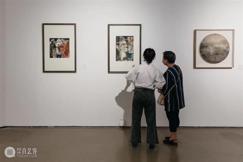 “她水墨——中国当代女艺术家水墨大展”盛大开幕 水墨 中国 艺术家 大展 今日美术馆 现场 嘉宾 开幕式 上策展 杨维民 崇真艺客
