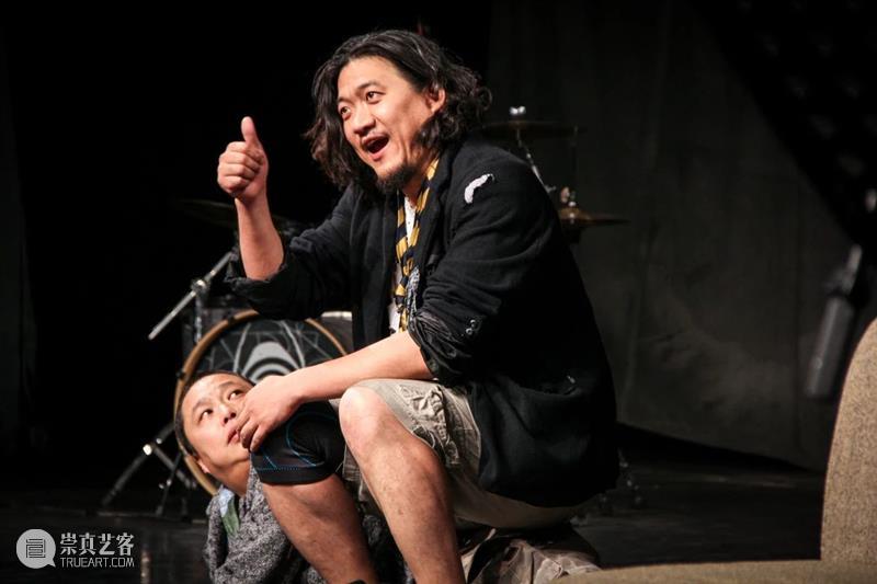 开票 | 两只狗一直走!生活意见一直有! 生活 意见 城市 哥哥 陈明昊 弟弟 刘晓晔 舞台 笑声 掌声 崇真艺客