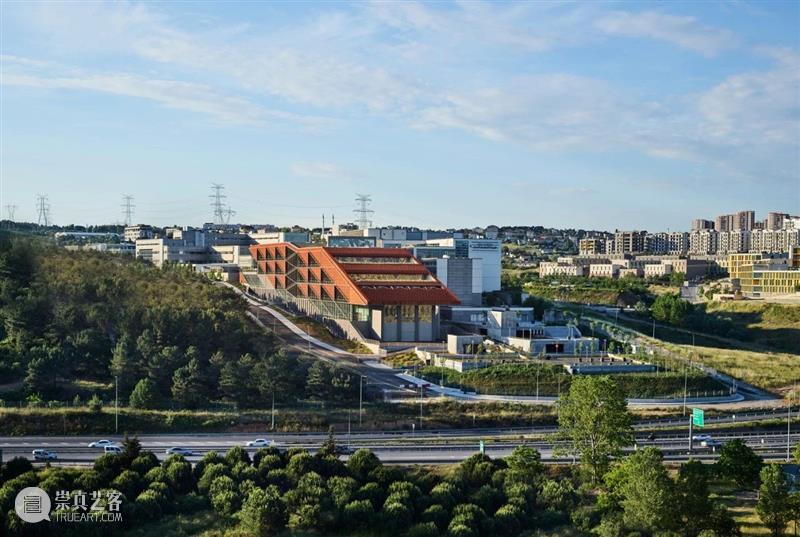 沃兹耶因大学建筑与设计学院 / ARK-itecture 视频资讯 ADCNews 沃兹耶 大学 建筑 学院 ARK Ozbunar 土耳其私立大学 总体规划 工作 结晶 崇真艺客