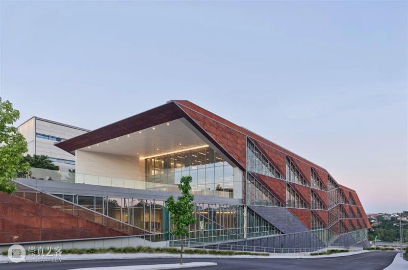 沃兹耶因大学建筑与设计学院 / ARK-itecture 视频资讯 ADCNews 沃兹耶 大学 建筑 学院 ARK Ozbunar 土耳其私立大学 总体规划 工作 结晶 崇真艺客