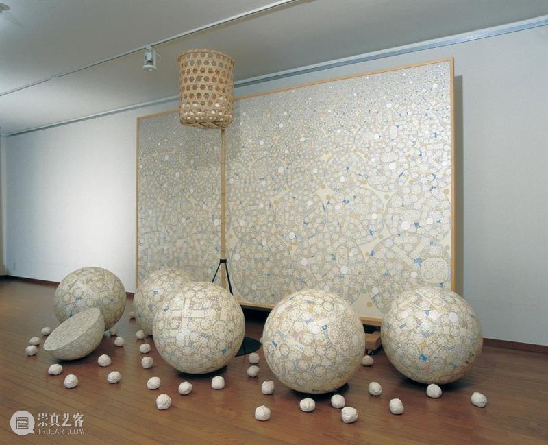 作品背景｜樱花曼荼罗空间 作品 背景 樱花曼荼罗空间 樱花 原子弹 丙烯颜料 塑料球 时候 个人 经历 崇真艺客