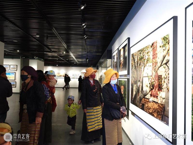 “风貌变迁，共迎未来”萨迦 — 徐汇摄影交流展隆重开幕 风貌 未来 萨迦 徐汇 主办单位 西藏自治区萨迦县人民政府 上海市 徐汇区 文化 上海市徐汇区合作交流办 崇真艺客