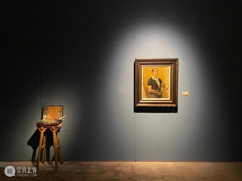 “从艺70年——谢珍珠作品展”今日开展,策展人带你看展览 谢珍珠 作品展 策展人 老师 中间 嘉宾 学子 左右 武汉美术馆 观众 崇真艺客