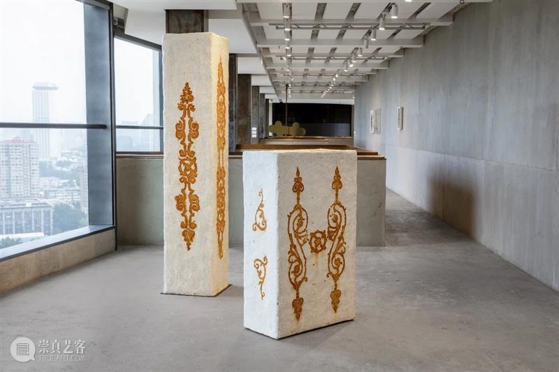 “金汤”艺术家|李钢 金汤 李钢 艺术家 斯芬克斯-G 钢铁 防盗窗 石膏 头发 现场 斯芬克斯-K 崇真艺客