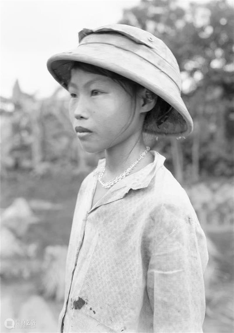 同行/下一秒战争 | An-My Lê Lê 战争 同行 越南 西贡 美国 摄影师 生活 工作 纽约 崇真艺客