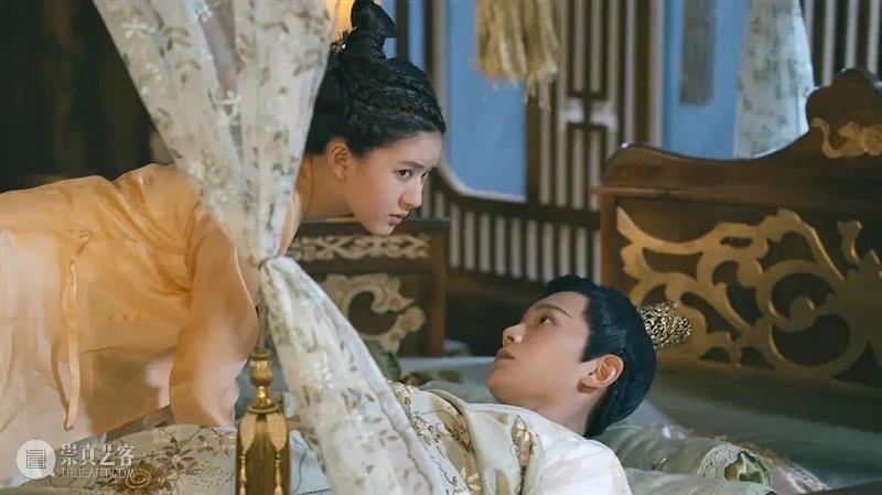 反超“以家人之名”，它凭什么？ 家人 上方 影院 页面 右上 星标 豆瓣 微博 前排 势头 崇真艺客