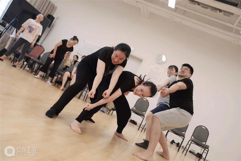 行动即感知 | 暑期戏剧教育表演工作坊圆满结束 戏剧 表演工作坊 世界 前夕 行动 智慧 工作坊 学员们 掌声 上海话剧艺术中心 崇真艺客