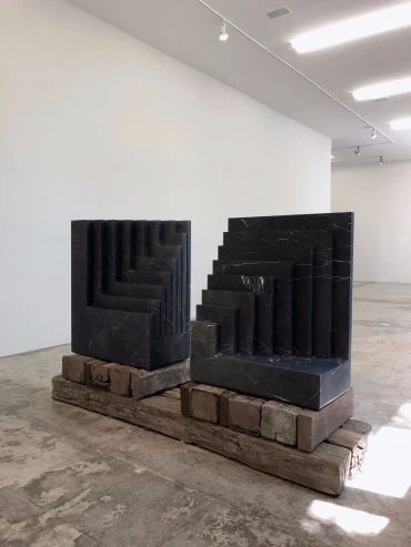 同行/枪杆子里出八音盒 | Pedro Reyes Reyes 同行 枪杆子 八音盒 墨西哥城 生活 工作 雕塑 建筑 录像 崇真艺客