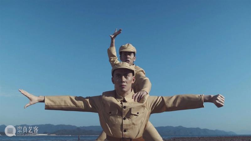 香港活动预告:当代舞艺术家杨浩呈献表演《风中摇曳》致敬「劳娜·辛普逊:特立独行」 劳娜·辛普逊 艺术家 香港 当代 杨浩 活动 Simpson 大中华地区 首场 个展 崇真艺客