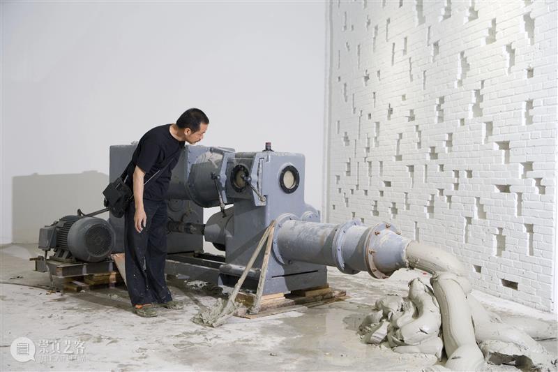 林大档案 | 展览: 悬在空中 浮于表面 林大 档案 表面 林大艺术中心 活动 文献 出版物 作品 历史 艺术 崇真艺客