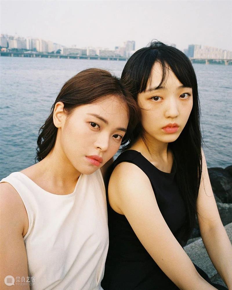 学会了吗？这就去给女朋友拍照，等等，你有女朋友吗？ 女朋友 END 崇真艺客