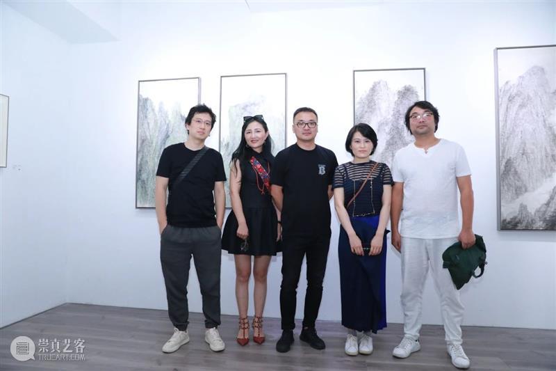 碧山千叠——徐钢近作展 开幕现场 碧山 徐钢 现场 近作展 上海 芊荷 艺术 空间 艺术家 媒体 崇真艺客