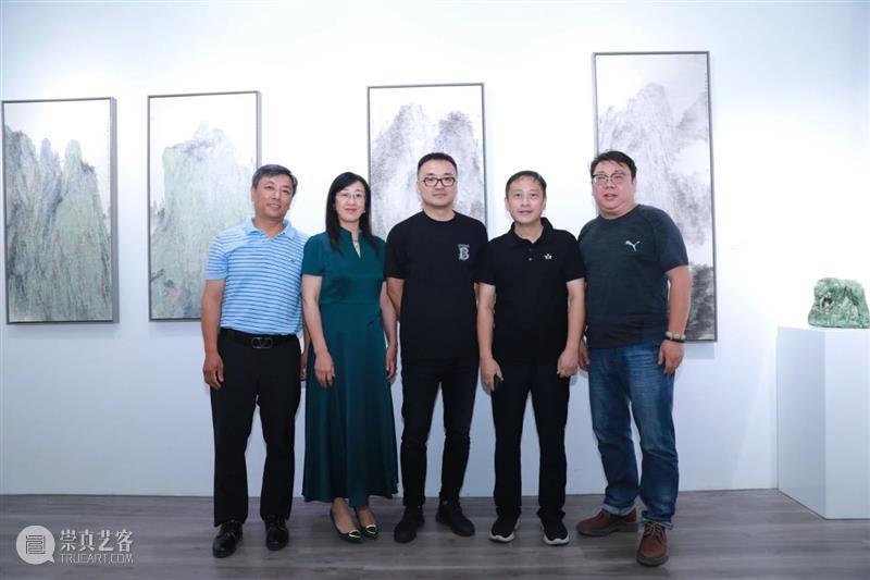 碧山千叠——徐钢近作展 开幕现场 碧山 徐钢 现场 近作展 上海 芊荷 艺术 空间 艺术家 媒体 崇真艺客