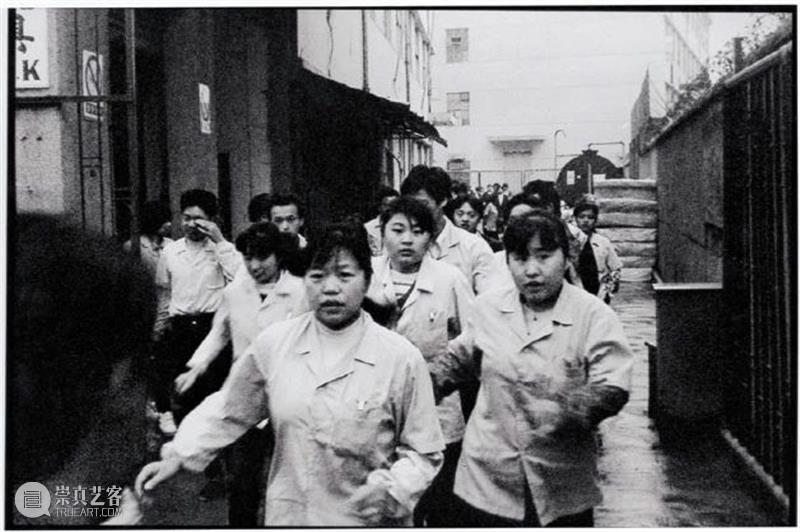 展讯 | 浪奔时代 ——馆藏影像研究展（1980-2020） 影像 时代 展讯 研究展 广东 录像 作品 文献 基础 于广东 崇真艺客