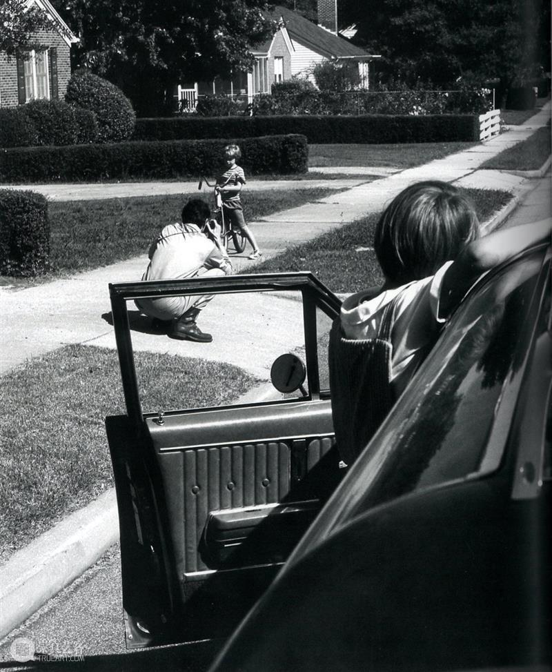 他们眼中的威廉·埃格尔斯顿（William Eggleston） 博文精选 卓纳画廊 威廉·埃格尔斯顿 Eggleston 眼中 卓纳 画廊 孟菲斯郊区 兰登 克雷 Clay 彩色 崇真艺客