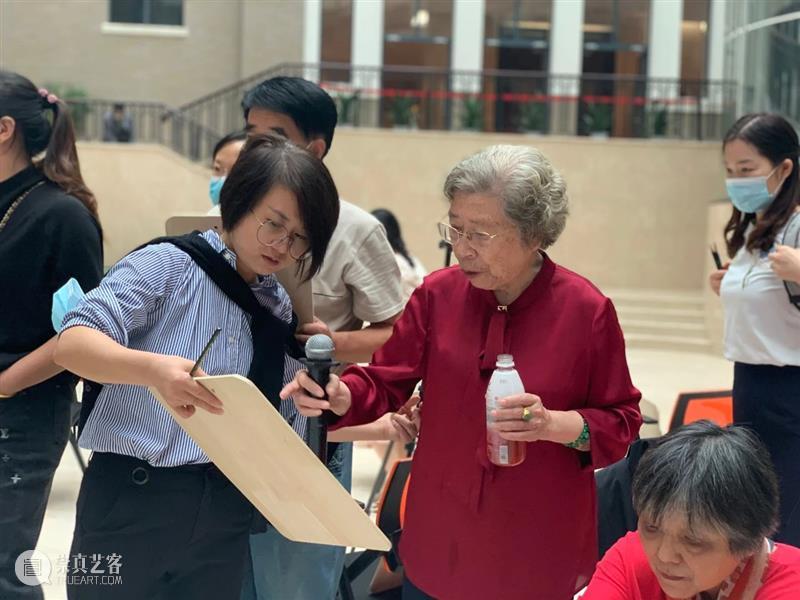 公教活动现场 | 教师节特辑 活动 现场 公教 特辑 武汉美术馆 人物 手作 贺卡 教师 观众 崇真艺客