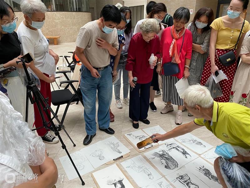公教活动现场 | 教师节特辑 活动 现场 公教 特辑 武汉美术馆 人物 手作 贺卡 教师 观众 崇真艺客