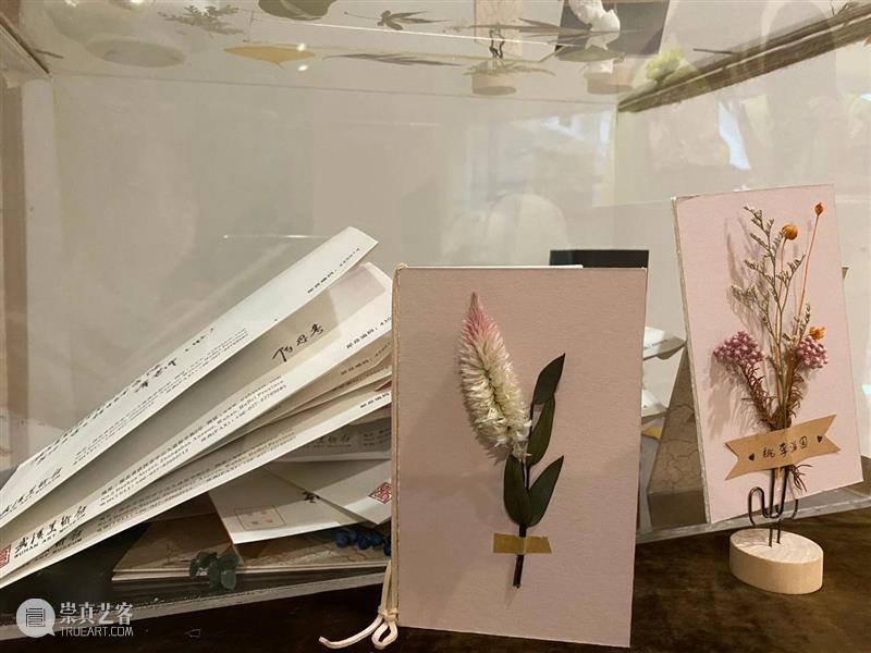 公教活动现场 | 教师节特辑 活动 现场 公教 特辑 武汉美术馆 人物 手作 贺卡 教师 观众 崇真艺客