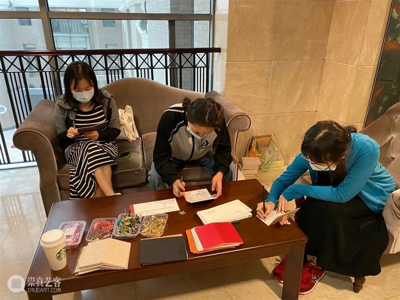公教活动现场 | 教师节特辑 活动 现场 公教 特辑 武汉美术馆 人物 手作 贺卡 教师 观众 崇真艺客