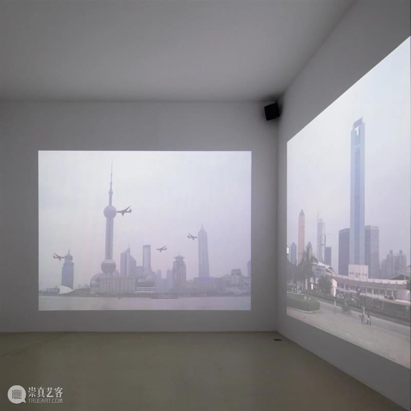 PSA读图 | 《看见过，说不出，倒想起来了……》——刘庆元 刘庆元 PSA 灯箱 装置 艺术家 惠允 节日 金钱 马戏团 电视 崇真艺客