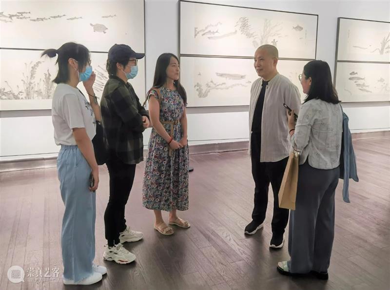 “金陵大咖——周京新画展”今日在金陵美术馆“低调”开展 金陵美术馆 金陵 大咖 周京新 画展 现场 南京书画院 先生 要求 开幕式 崇真艺客