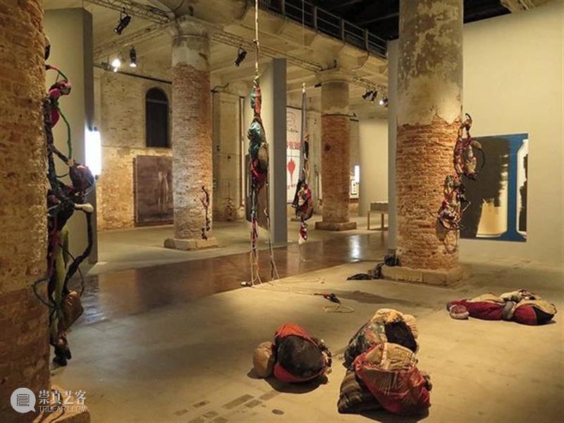 索妮亚·戈麦斯(Sonia Gomes)/玛丽娜·佩雷斯·西芒(Marina Perez Simão)双个展正于佩斯东汉普顿进行 Marina Perez Sim Gomes 索妮 戈麦斯 玛丽娜 佩雷斯 西芒 佩斯东 崇真艺客