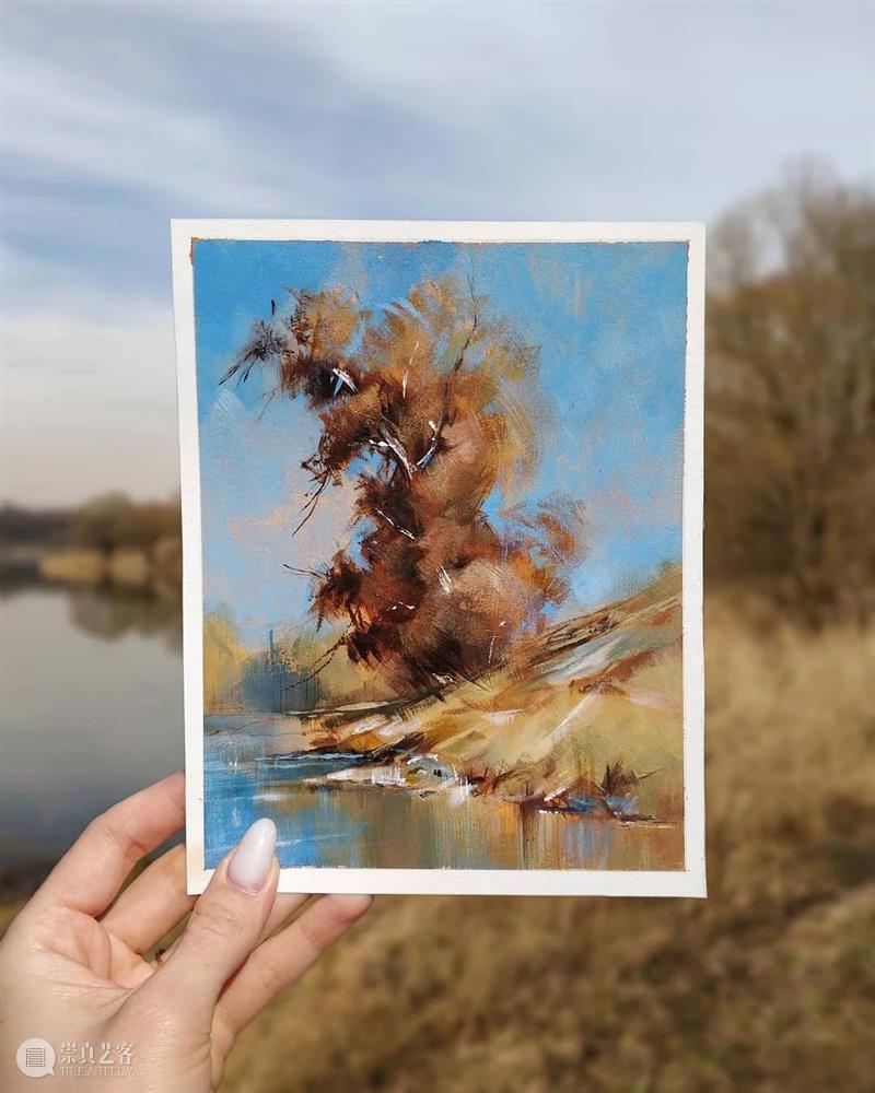 好适合圣诞节的手绘作品，森林、天空、湖泊真的棒！ 作品 森林 天空 湖泊 END 崇真艺客