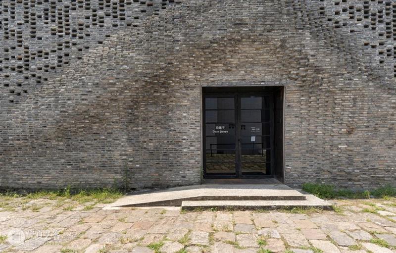 【新世纪·池社】展览现场|段建宇个展:自动写作—自动阅读 段建宇 池社 新世纪 个展 现场 艺术家 策展人 彼得 帕克什开放 时间 崇真艺客