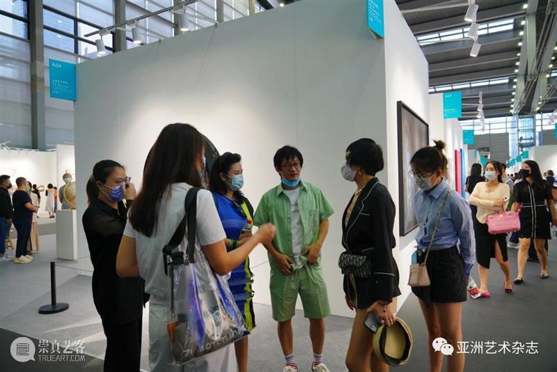 2020艺术深圳如期而至 多方式呈现当代艺术盛宴 艺术 深圳 盛宴 方式 深圳会展中心6号 帷幕 首日 贵宾 全国各地 藏家 崇真艺客