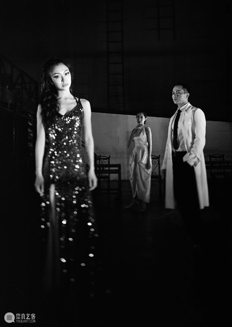 愿你在共鸣之后,换一次不再悲观的人生 人生 之后 为爱疯狂 医生 小护士 过气 大明星 粉丝 董事长 夫人 崇真艺客