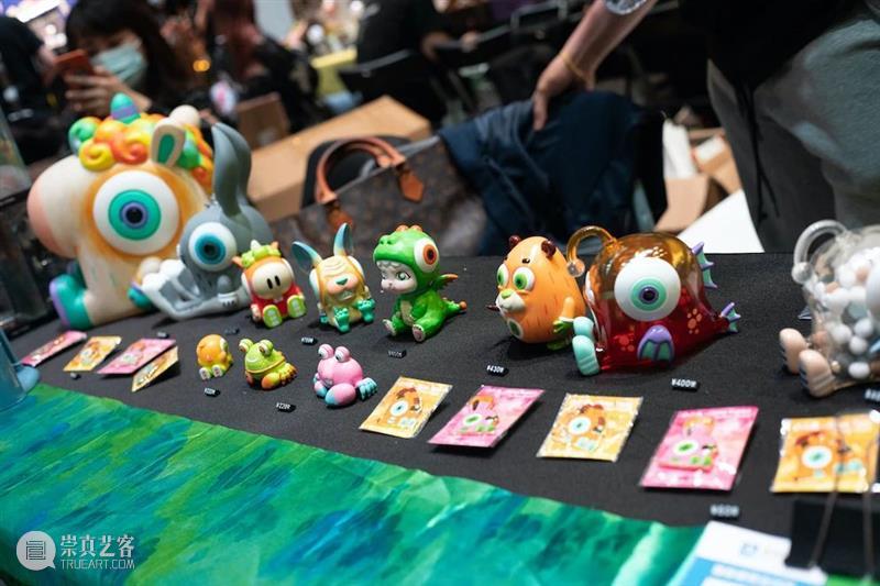 现场直击| 成都潮玩展! 成都 现场 国家对外文化贸易基地 上海 国家版权贸易基地 文化 首日 天公 粉丝们 展会 崇真艺客