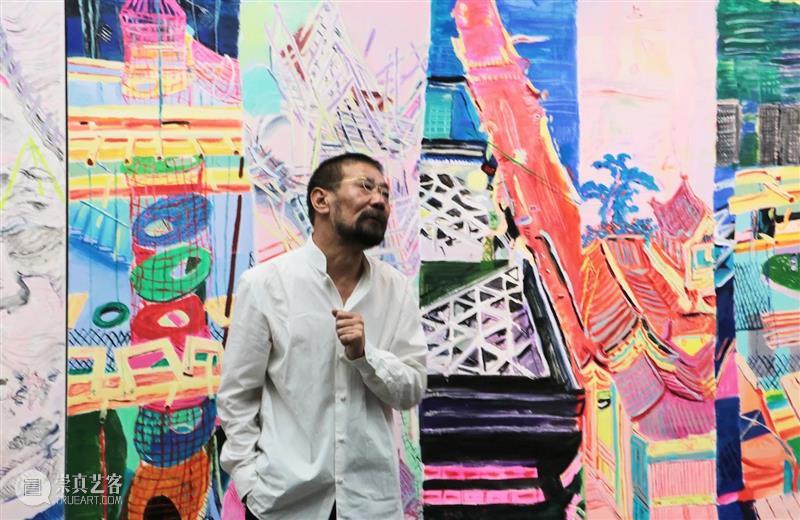 “谁的手指？指向哪里？——焦小健新作展”开幕式全记录 手指 焦小健 新作展 开幕式 艺术 杭州人可艺术中心 帷幕 同济大学 中国美术学院 教授 崇真艺客