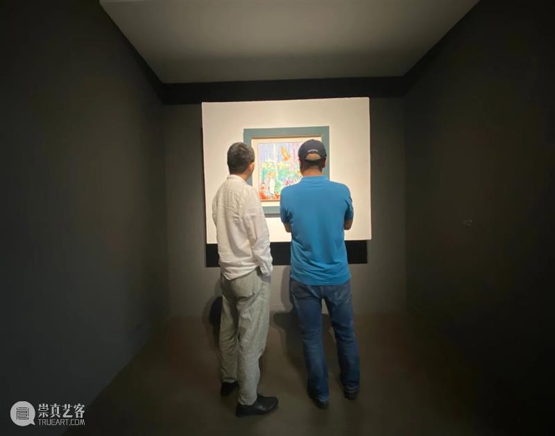 “谁的手指？指向哪里？——焦小健新作展”开幕式全记录 手指 焦小健 新作展 开幕式 艺术 杭州人可艺术中心 帷幕 同济大学 中国美术学院 教授 崇真艺客