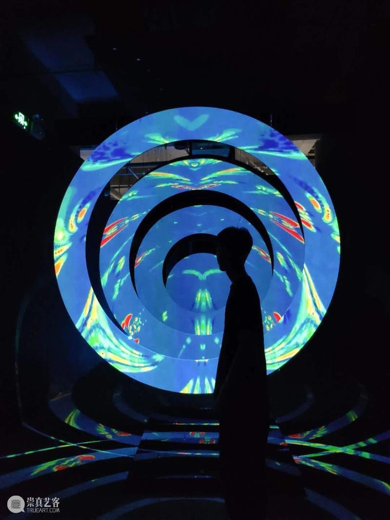 【赠票福利】新媒体艺术展「每当星辰变幻时」杭州站 星辰 新媒体 艺术展 杭州 福利 GeeksArt 路透社 海外 媒体 年度 崇真艺客