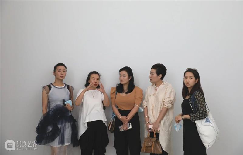 【新世纪】开幕现场|仇晓飞个案研究展 Part Ⅰ 赤 仇晓飞 Part 新世纪 现场 艺术家 个案 研究展 托洛茨基基 艺术 总监 崇真艺客