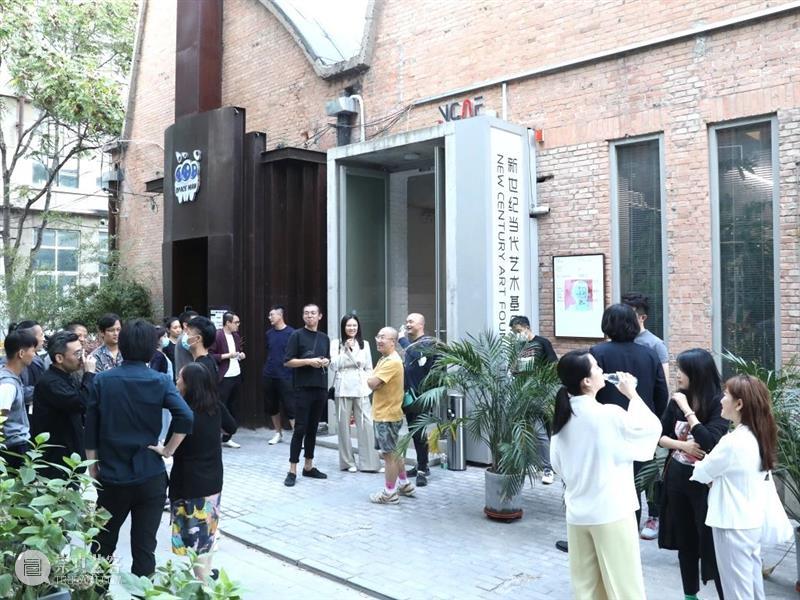 【新世纪】开幕现场|仇晓飞个案研究展 Part Ⅰ 赤 仇晓飞 Part 新世纪 现场 艺术家 个案 研究展 托洛茨基基 艺术 总监 崇真艺客