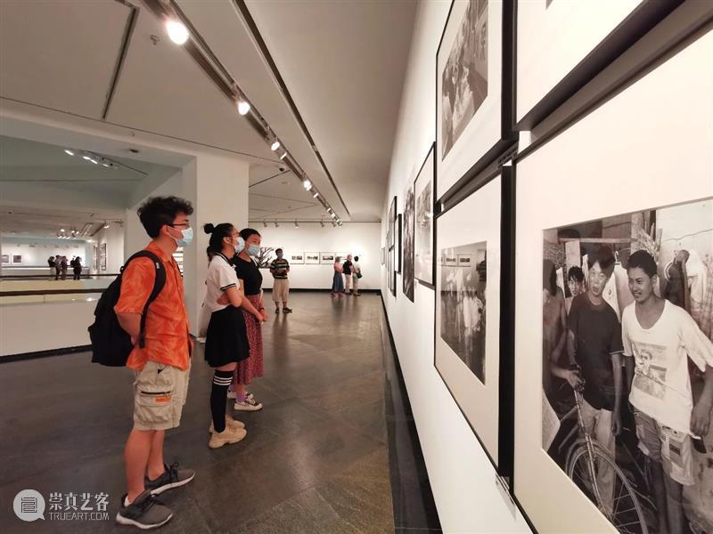 文化和旅游部2020年全国美术馆馆藏精品展出季项目 | 浪奔时代——馆藏影像研究展(1980-2020) 时代 影像 研究展 文化和旅游部 全国美术馆馆藏 精品 项目 广东美术馆 馆长 王绍强 崇真艺客