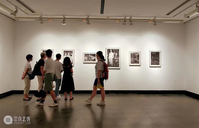 文化和旅游部2020年全国美术馆馆藏精品展出季项目 | 浪奔时代——馆藏影像研究展（1980-2020） 时代 影像 研究展 文化和旅游部 全国美术馆馆藏 精品 项目 广东美术馆 馆长 王绍强 崇真艺客