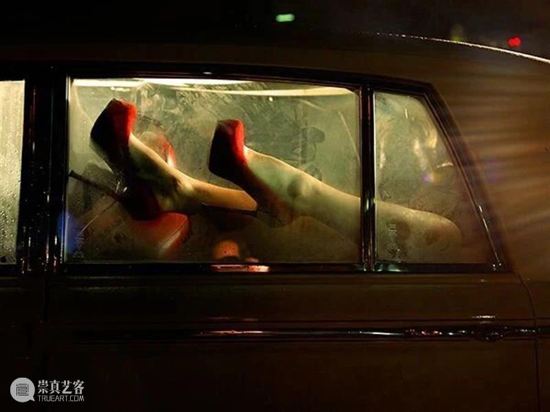 致命诱惑!100张大师镜头下危险迷人的高跟鞋 高跟鞋 大师 镜头 文章 公众 名利场 艺术 男人 女人 所有人 崇真艺客