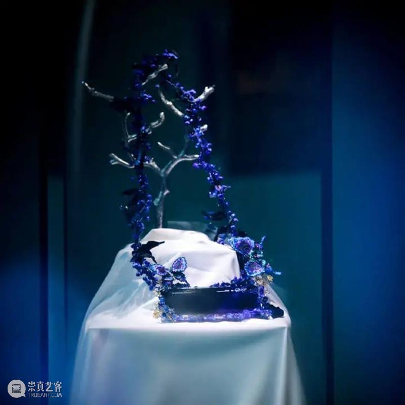 石佳冉：三生三世桃花扇丨AMNUA TALK 石佳冉 TALK 视角 方式 艺术家们 世界 艺术家 想法 MKTalk 栏目 崇真艺客