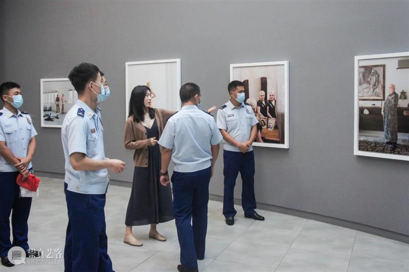 SCôP 公告 | 本月导览预告 导览 公告 预告 策展人 Smith 女士 上期 活动 现场 SCoP 崇真艺客