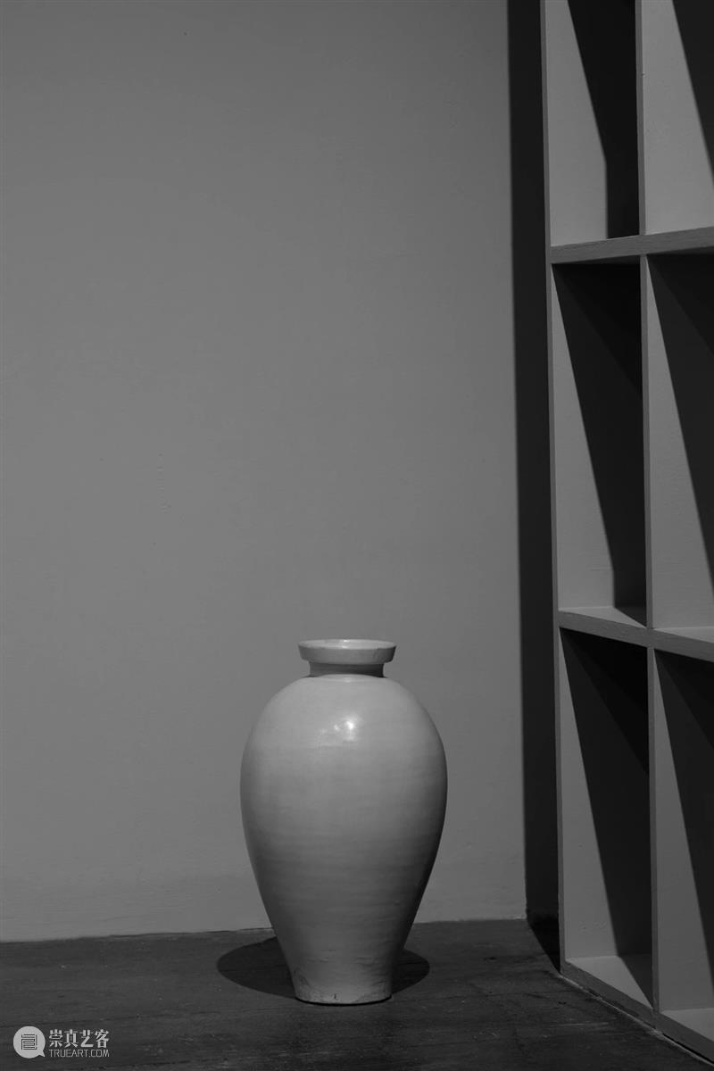 展讯丨线条、神韵与思考——当代设计与艺术视角下的宋代青白瓷 白瓷 艺术 线条 神韵 视角 展讯 东方 美学 生活 璞素 崇真艺客