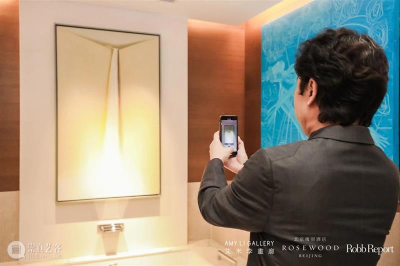 艾米李画廊 · 生活可以美 | 让艺术品走进你的生活 生活 艺术品 艾米 李画廊 行业 艾米李画廊联合瑰丽酒店 罗博报告 艺术展 中外 艺术家 崇真艺客