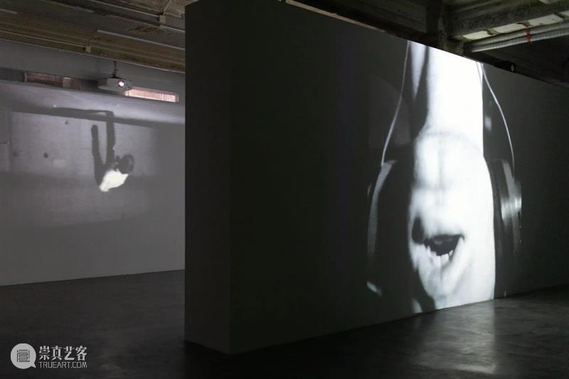 展览倒计时 | 布鲁斯·瑙曼:影像实验 影像 实验 倒计时 布鲁斯 瑙曼 布鲁斯·瑙曼 现场 Edward Ressle 上海 崇真艺客